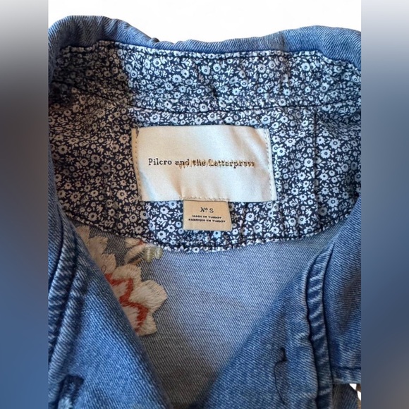 Pilcro Anthropologie Embroidered Floral Denim Utility Jacket Boho Small - Picture 3 of 6